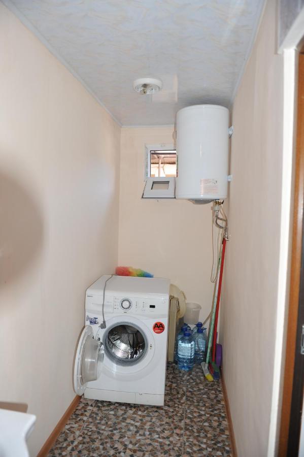 סוקהום Apartment On Prospekt Mira 71 מראה חיצוני תמונה