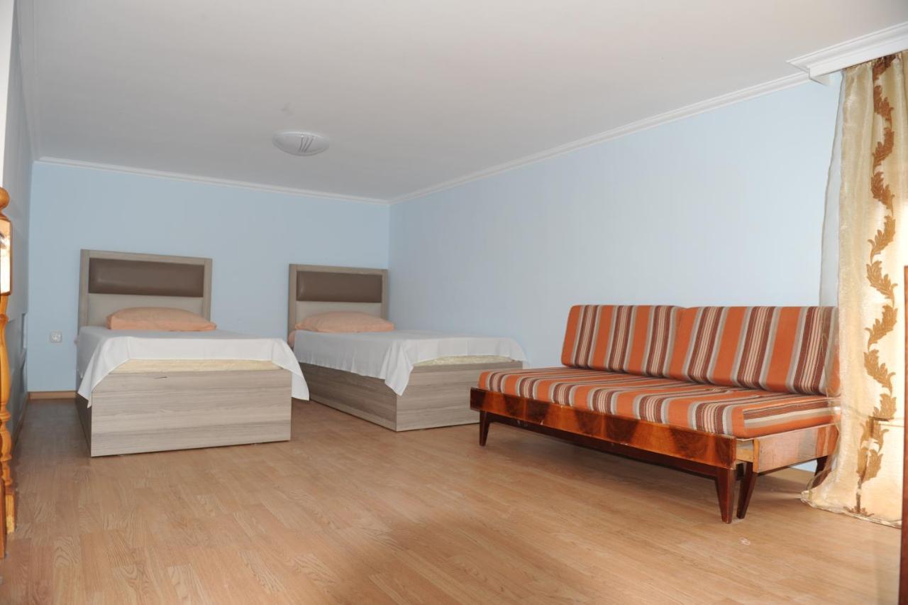 סוקהום Apartment On Prospekt Mira 71 מראה חיצוני תמונה